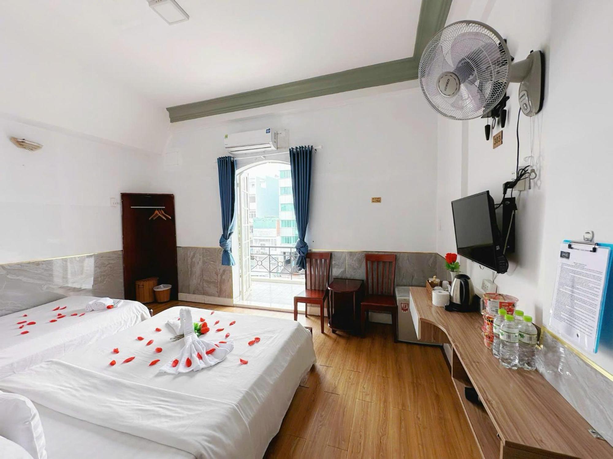 H79 Hotel Ho Chi Minh City Exterior photo